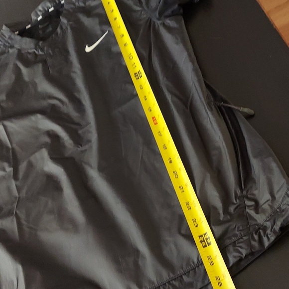 Nike - Picture 14 of 14